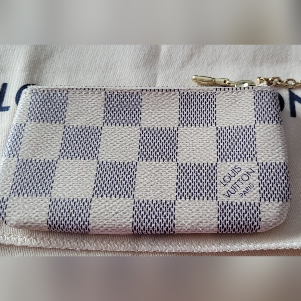 LV Cle In Damier Azur